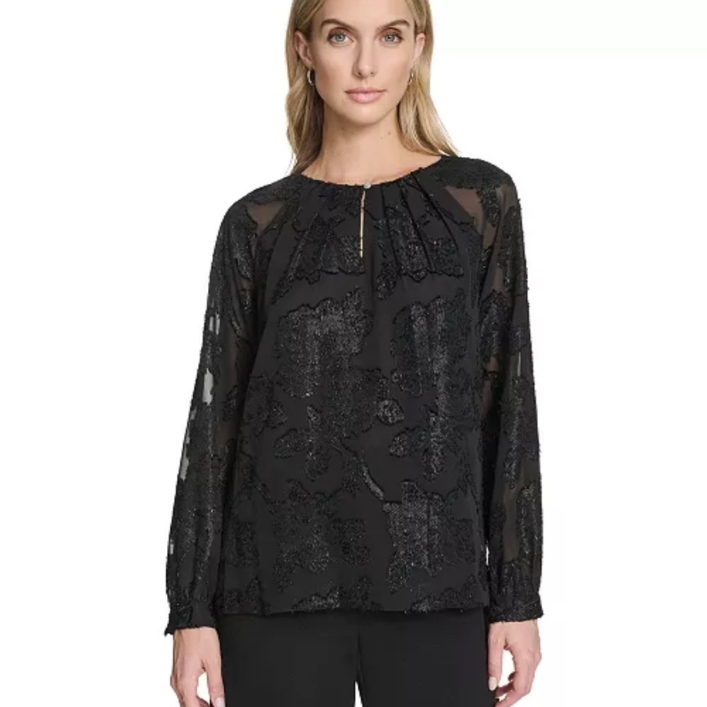 Calvin Klein
Women's Raglan Sleeve Metallic Blouse